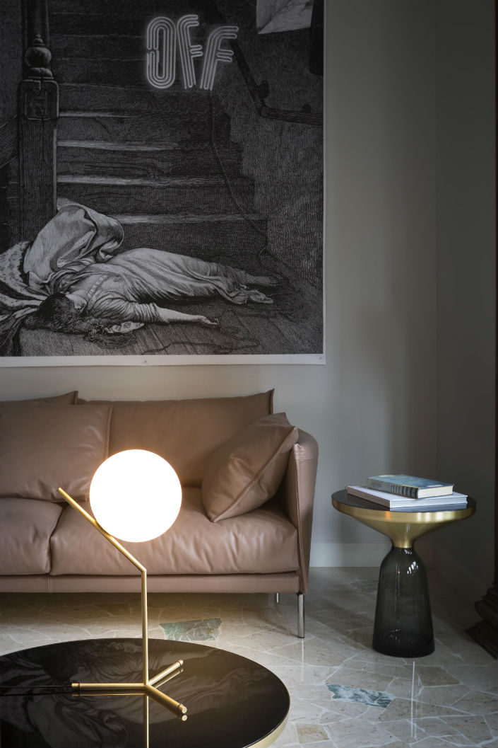 HOW TO PLACE CHARMING ROUND COFFEE TABLES5  IC-Light_ph