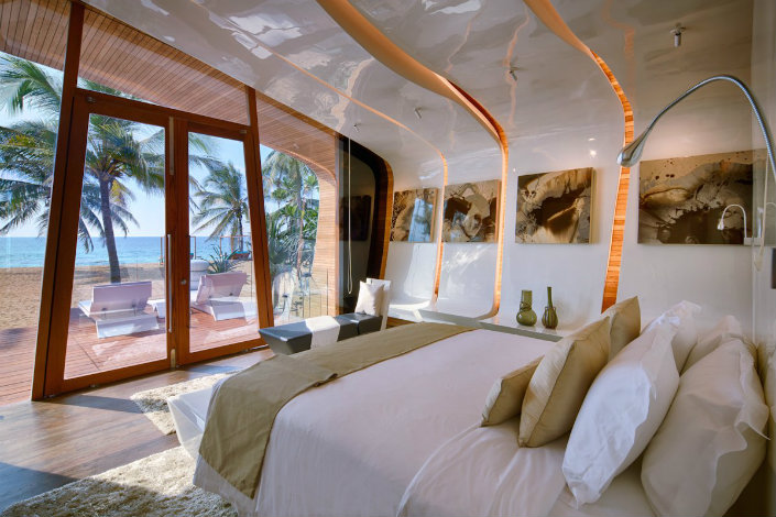 The astonishing Iniala Beach House by A-Cero Architects