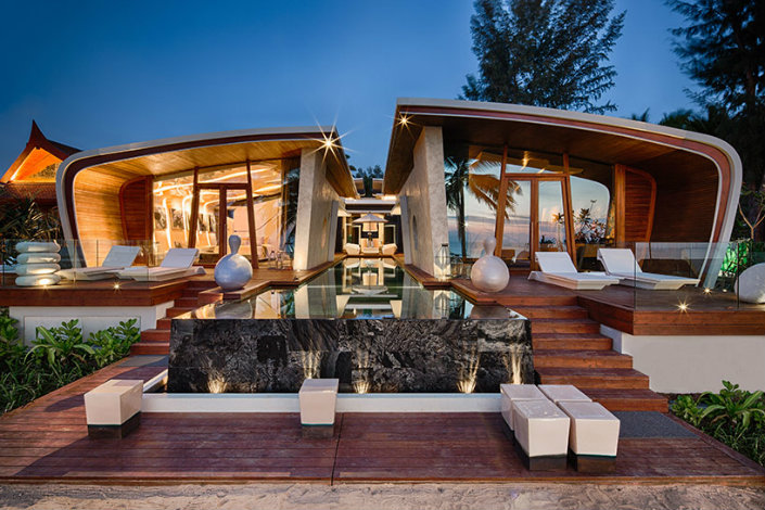 The astonishing Iniala Beach House by A-Cero Architects