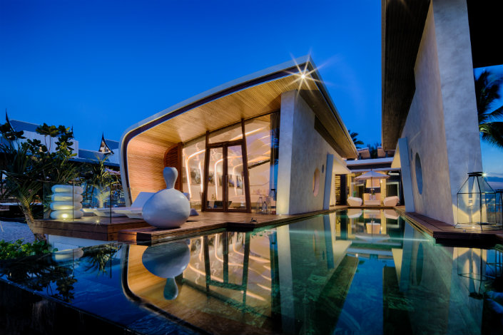 The astonishing Iniala Beach House by A-Cero Architects