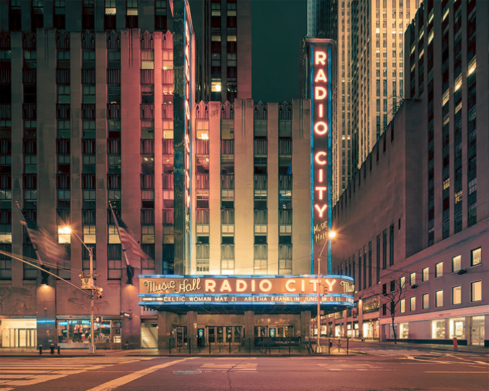 Would New York ever sleep? The city at night by Franck Bohbot