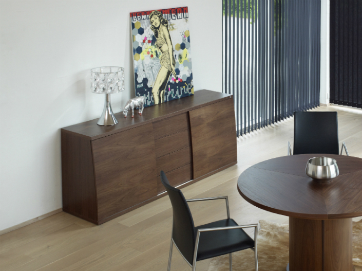 How to Choose the Perfect Walnut Sideboard 4