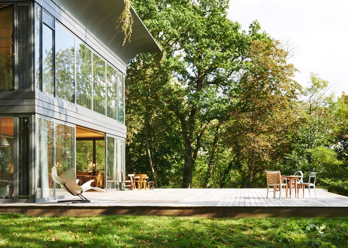 Philippe Starck's New Home is a new prefab low energy wooden house 5