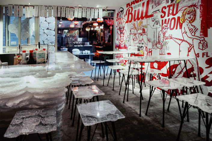 Original Designs: Kengo Kuma turns a Tokyo Bar into a Explosion of Color