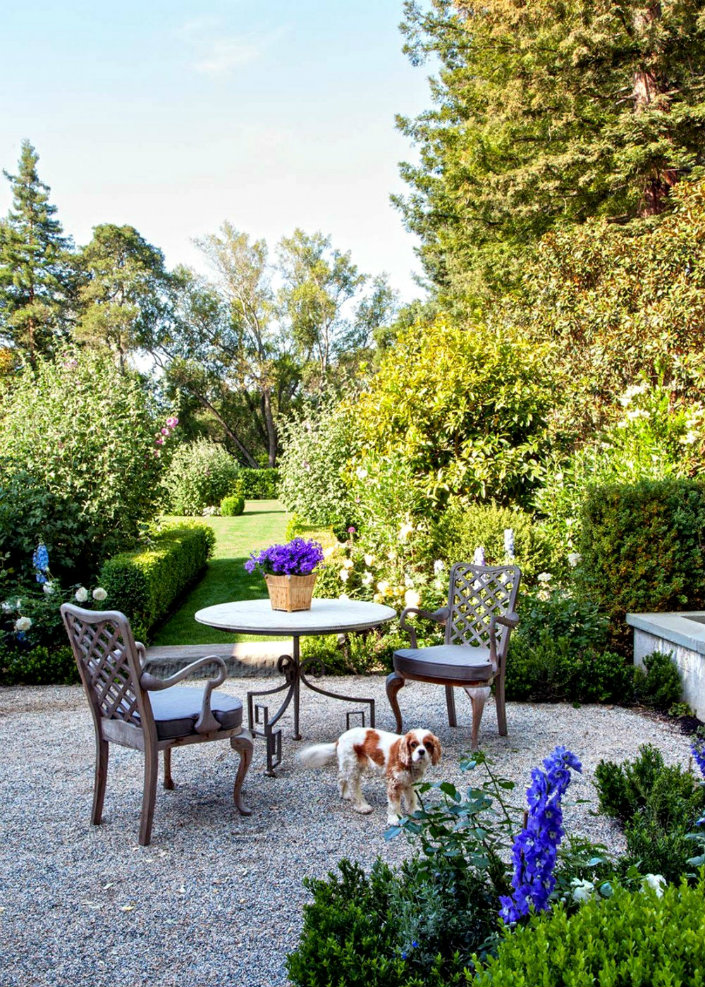 10 INSPIRING OUTDOOR PLACES