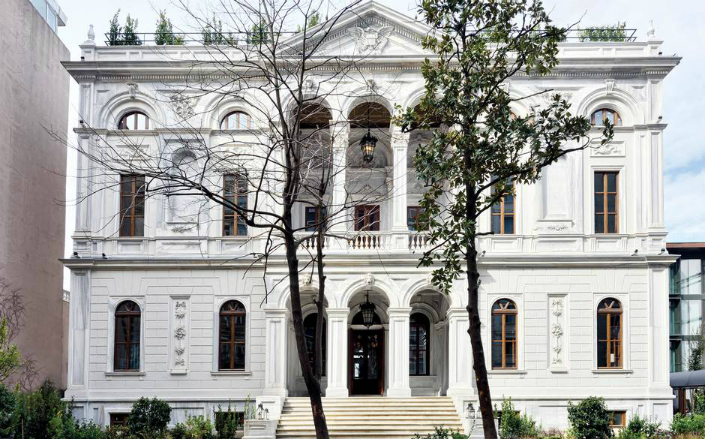 A tout to the interior design of Soho House Istanbul