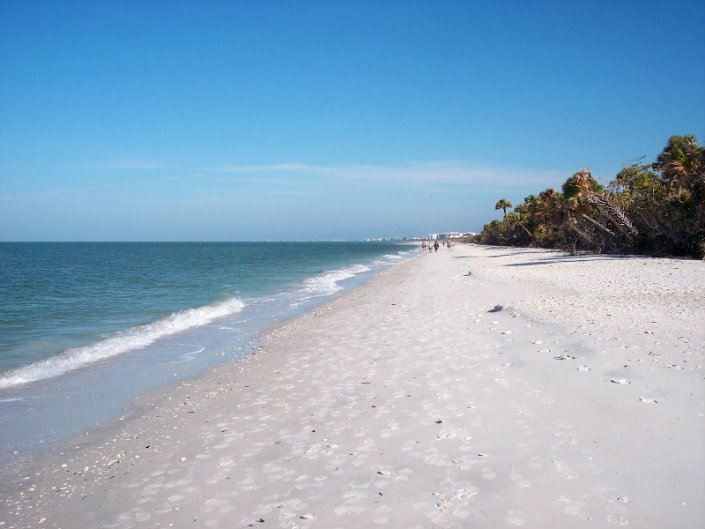 10 beaches to visit this summer on Unites States