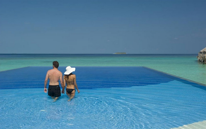 most amazing pools in world's top hotels 16