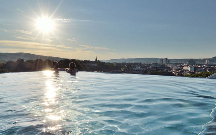 most amazing pools in world's top hotels 3