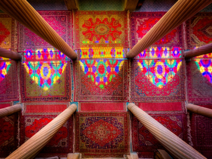 A rare and beautiful glimpse of Iran's mosques and religious structures in 10 Photos (10)