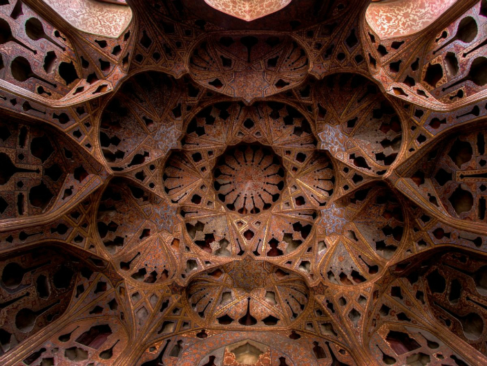 A rare and beautiful glimpse of Iran's mosques and religious structures in 10 Photos (12)