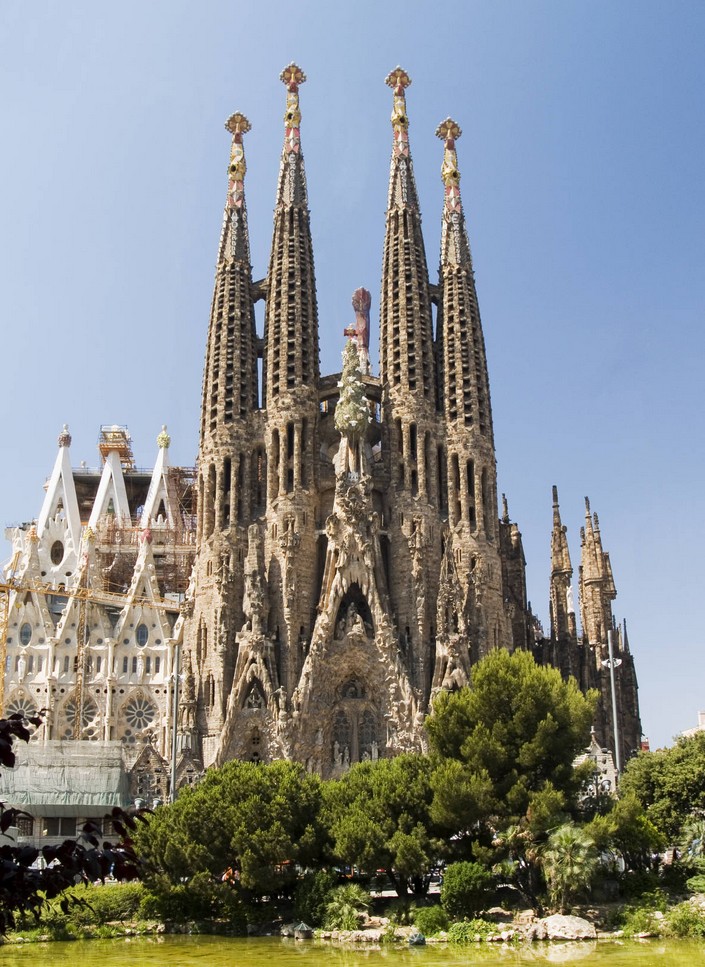 Autumn Travel Ideas - Go to Cataluña