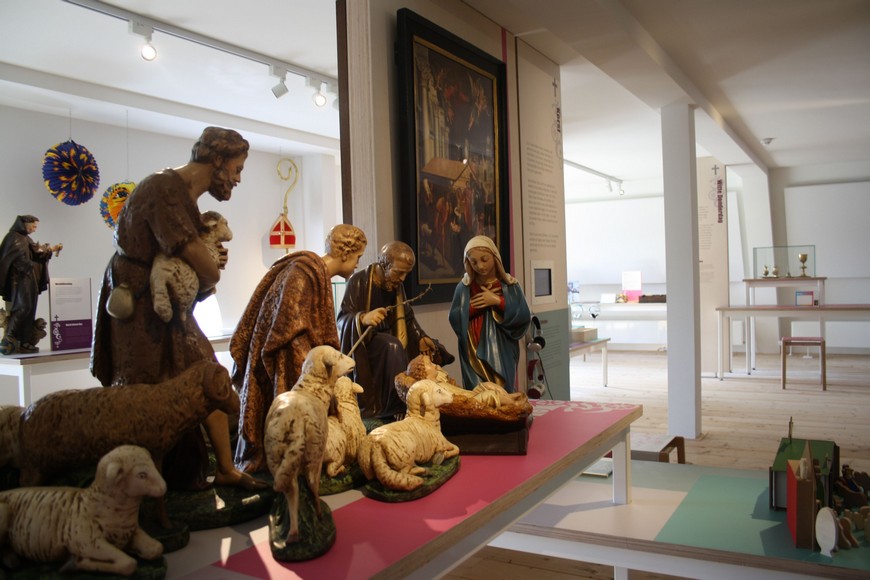 What to do in Amsterdam 7 museums of modern art in 7 days-The Biblical Museum