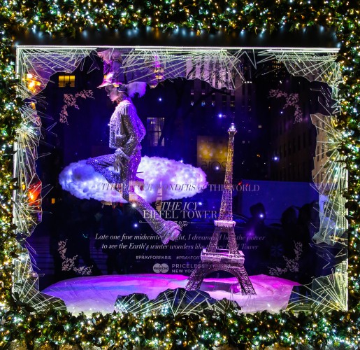 What to do in NY see Fifth avenue Christmas window displays11