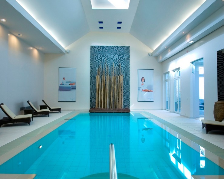 “In Autumn/Winter you can always try the indoor pools, it’s not only the pool it’s the whole set that makes it a pleasant experience.”