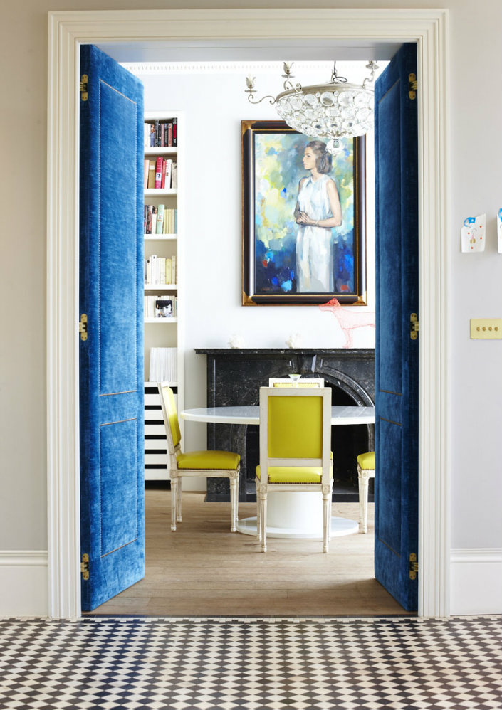 "How to rebirth your Interior Design with 10 fresh Spring Decoration Ideas- Jonathan Adler dark and bright colors dining room"
