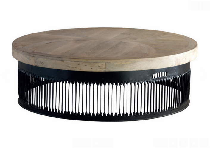 Edgy round coffee tables for modern living room