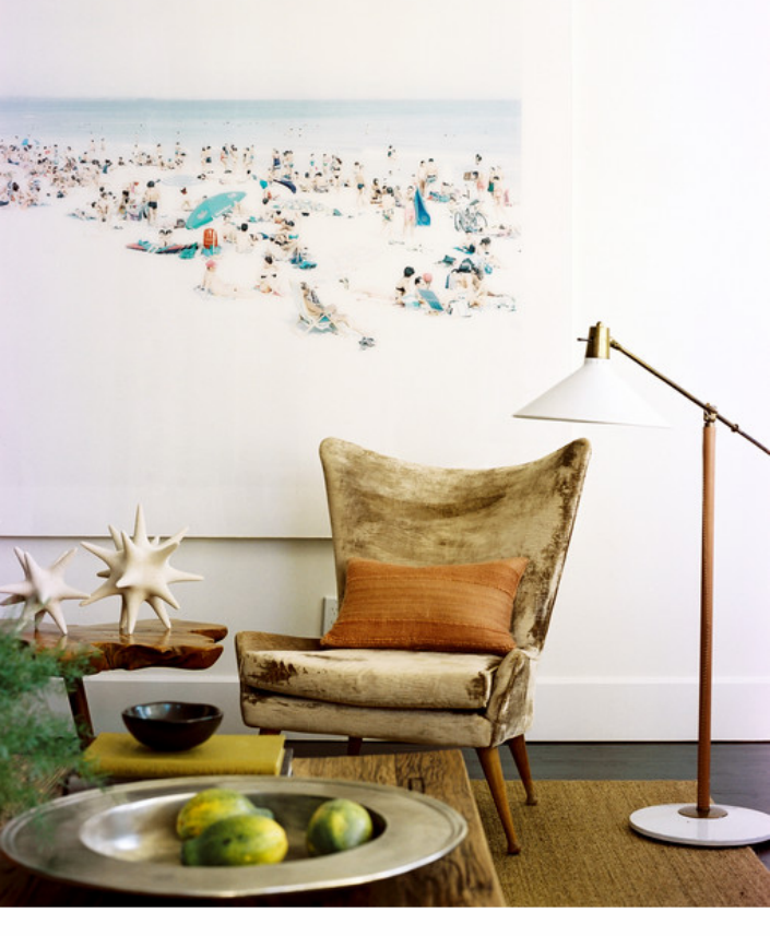 10 perfect pairings of reading chair and bedroom lamp