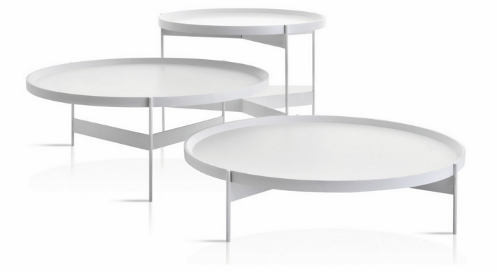 Edgy round coffee tables for modern living room