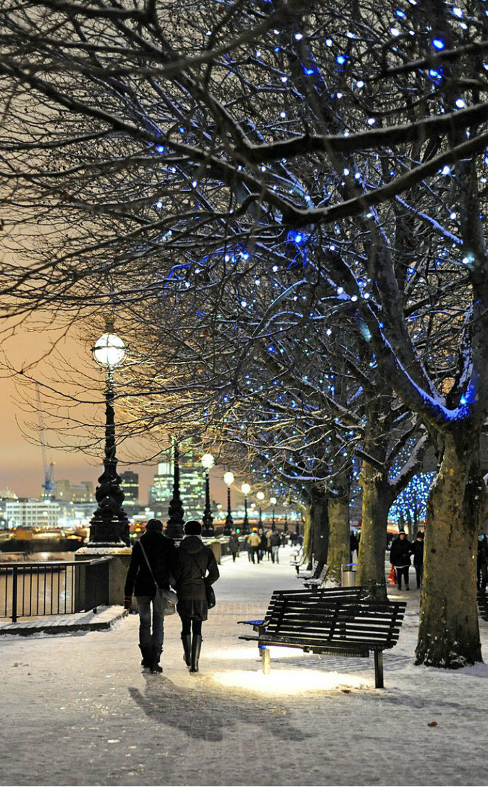 "Which of London's best Hotels for Christmas Eve should i book"