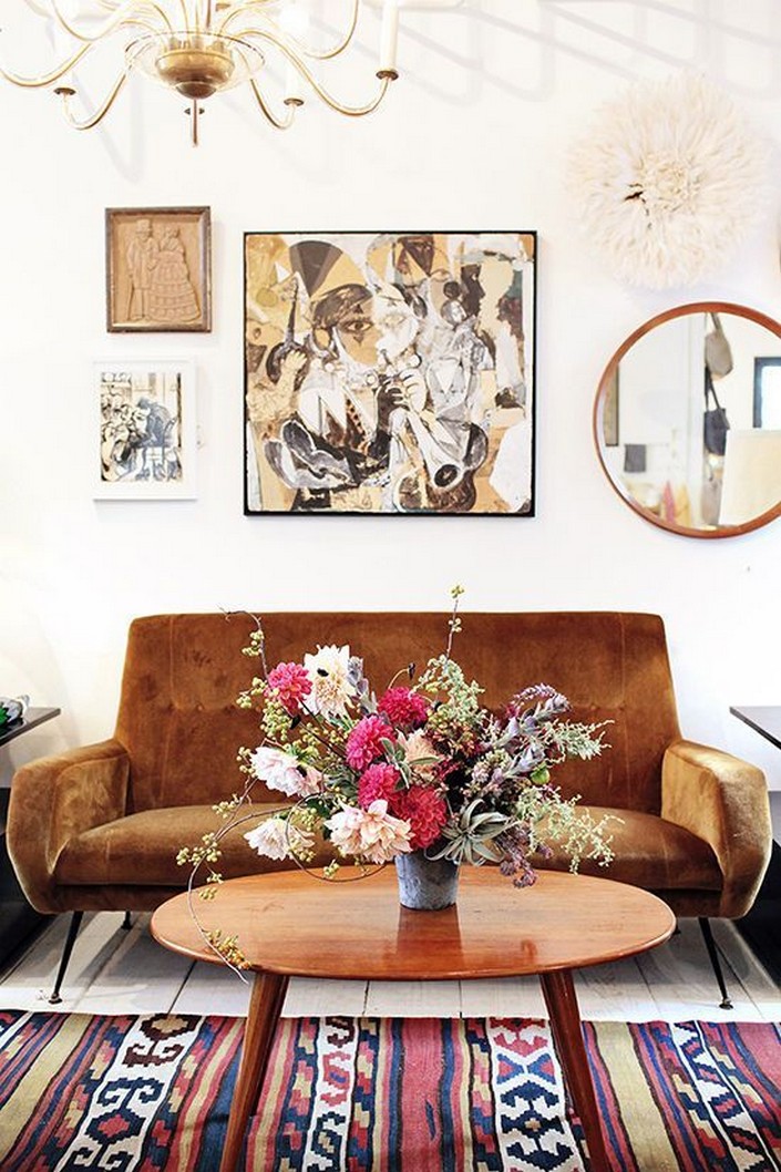 5 velvet Mid Century Sofa moods for your home