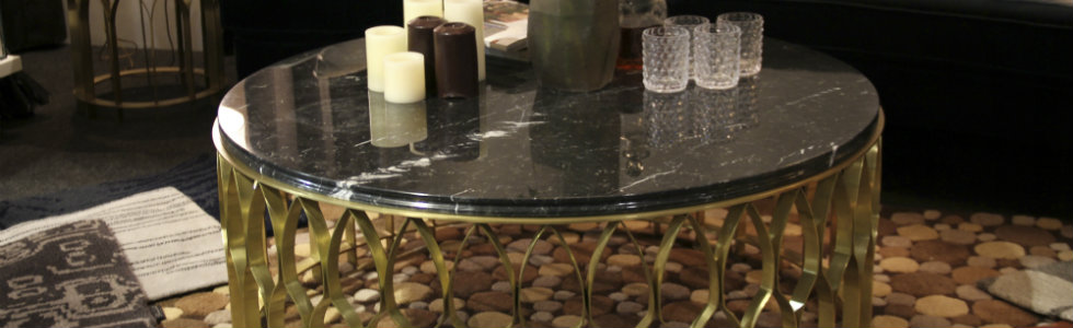 Edgy round coffee tables for modern living room