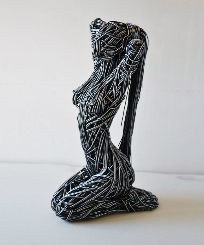 Wire Sculpture by Richard Stainthorp 5