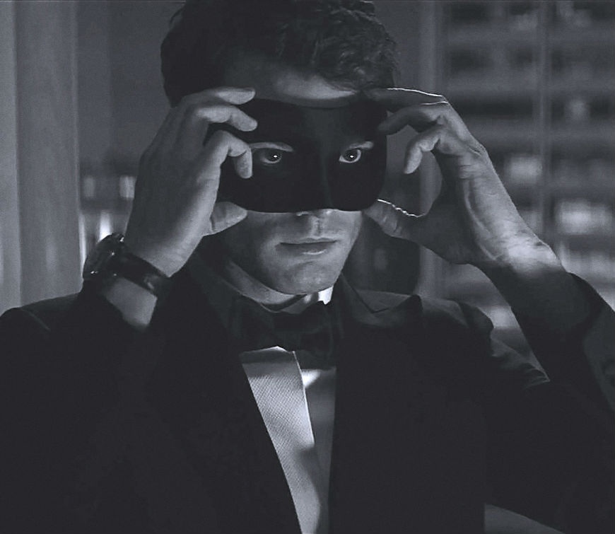 Fifty Shades Darker Dakota single sofa trends cover