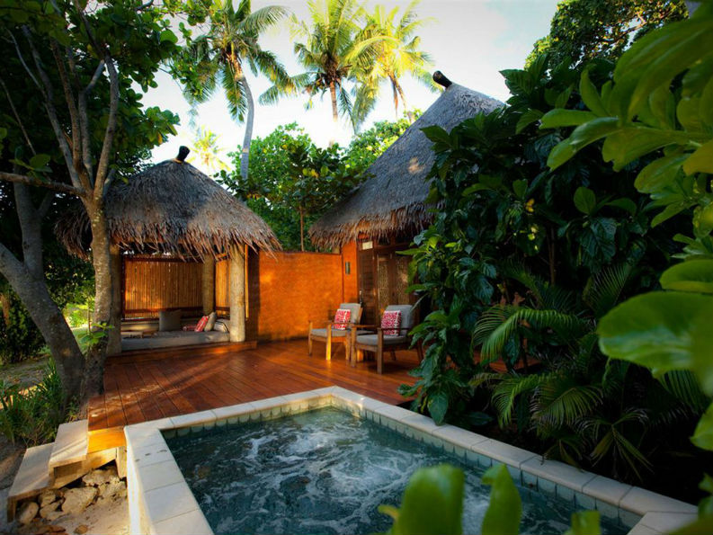 20 Best Hotels With Astonishing Pools To Swim in During your Holidays