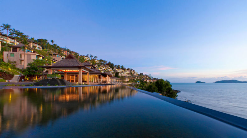 20 Best Resorts With Astonishing Pools To Swim in During your Holidays