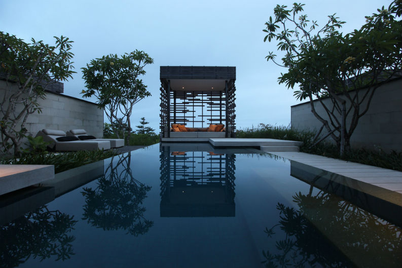 20 Best Resorts With Astonishing Pools To Swim in During your Holidays