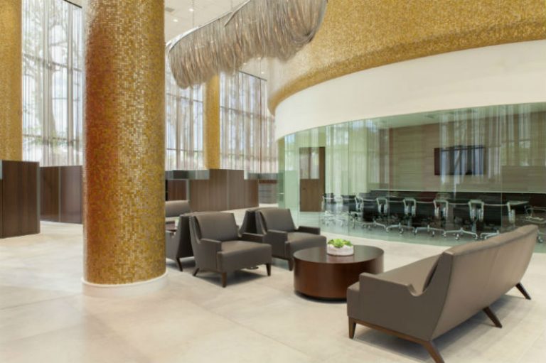 To develop this eclectic style project, Lamia Maalouf married a ...