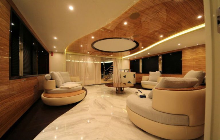 SEE ALSO: INTERIOR DESIGN TIPS FOR YACHTS: LUXURY INTERIORS TRAVELLING ...