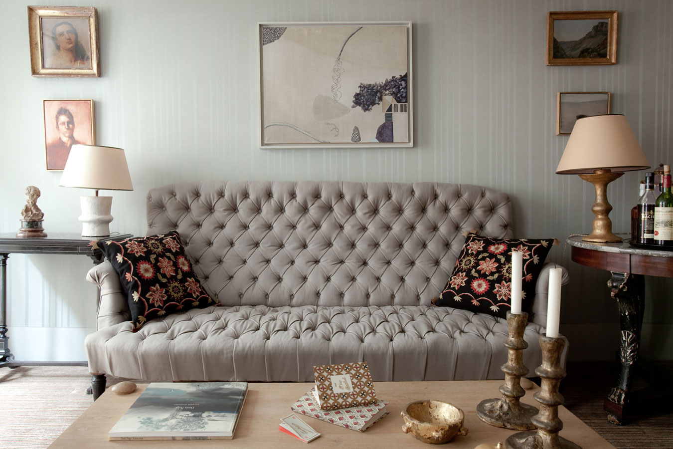 The Best Living Room Ideas By Top French Interior Designers5