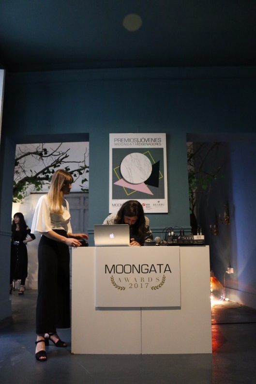 30 Remarkable Moments From Moongata Awards 2017 | Moongata Design Awards 2017. Design Events. Moongata Showroom. #moongatadesignawards #decoraccion #barriodelasletras Get to know everything here: http://www.brabbu.com/landings/moongata-awards/