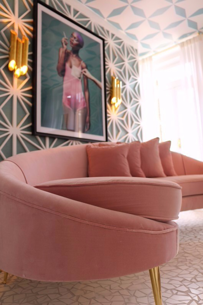 65 Reasons why the best interior design ideas are at CASA DECOR 2017 part 2 | Interior Design Ideas. Casa Decor 2017. Home Design Inspiration. #interiordesignideas #casadecor #modernvelvetsofa >>> Discover every space of casa decor here: https://brabbu.com/blog/category/design_agenda/