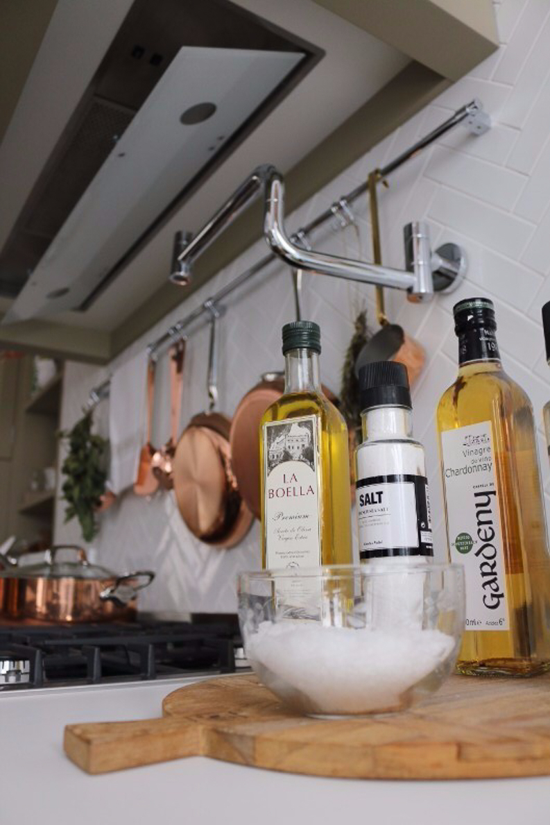 65 Reasons why the best interior design ideas are at CASA DECOR 2017 part 2 | Interior Design Ideas. Casa Decor 2017. Home Design Inspiration. #interiordesignideas #casadecor #modernvelvetsofa >>> Discover every space of casa decor here: https://brabbu.com/blog/category/design_agenda/