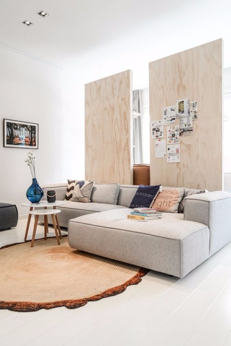 7 Fashionable Modern Sofas For A Chic Living Room Interior Design | Living Room Interior. Interior Design Home. #livingroominterior #modernsofas #designfurniture Discover more: https://brabbu.com/blog/category/design2/