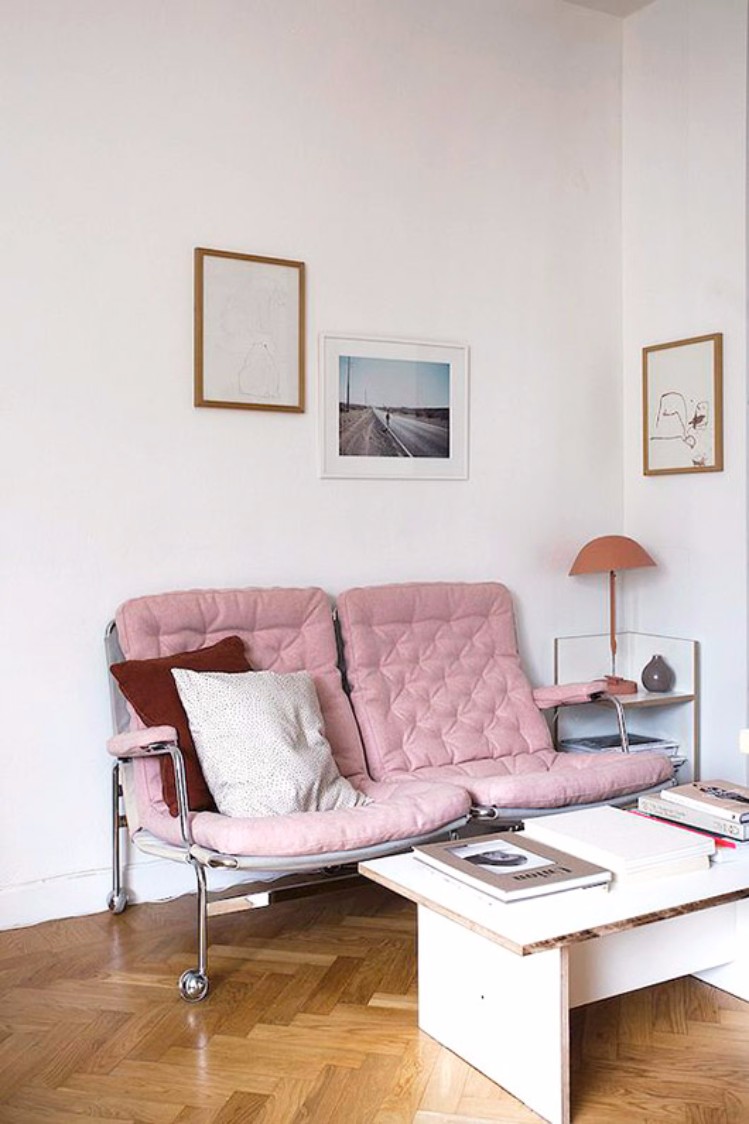 10 Blushing Beauty Design Furniture in Pink You Must Know. Modern Design Furniture. Home Decor Ideas. Pink Velvet Sofa. #homedecorideas #modernsofas #moderndesignfurniture. Get major inspiration here » https://goo.gl/Z2RoJg