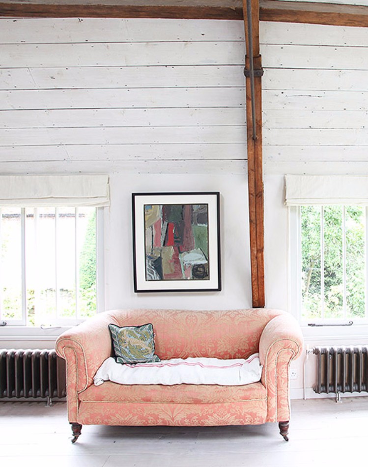10 Blushing Beauty Design Furniture in Pink You Must Know. Modern Design Furniture. Home Decor Ideas. Pink Velvet Sofa. #homedecorideas #modernsofas #moderndesignfurniture. Get major inspiration here » https://goo.gl/Z2RoJg