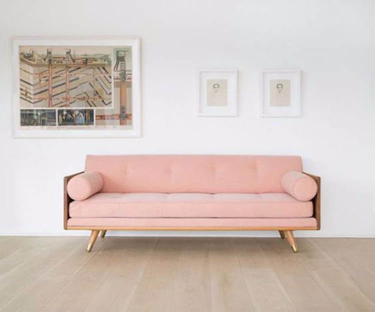 10 Blushing Design Furniture in Pink You Must Know. Modern Design Furniture. Home Decor Ideas. Pink Velvet Sofa. #homedecorideas #modernsofas #moderndesignfurniture. Get major inspiration here » https://goo.gl/Z2RoJg
