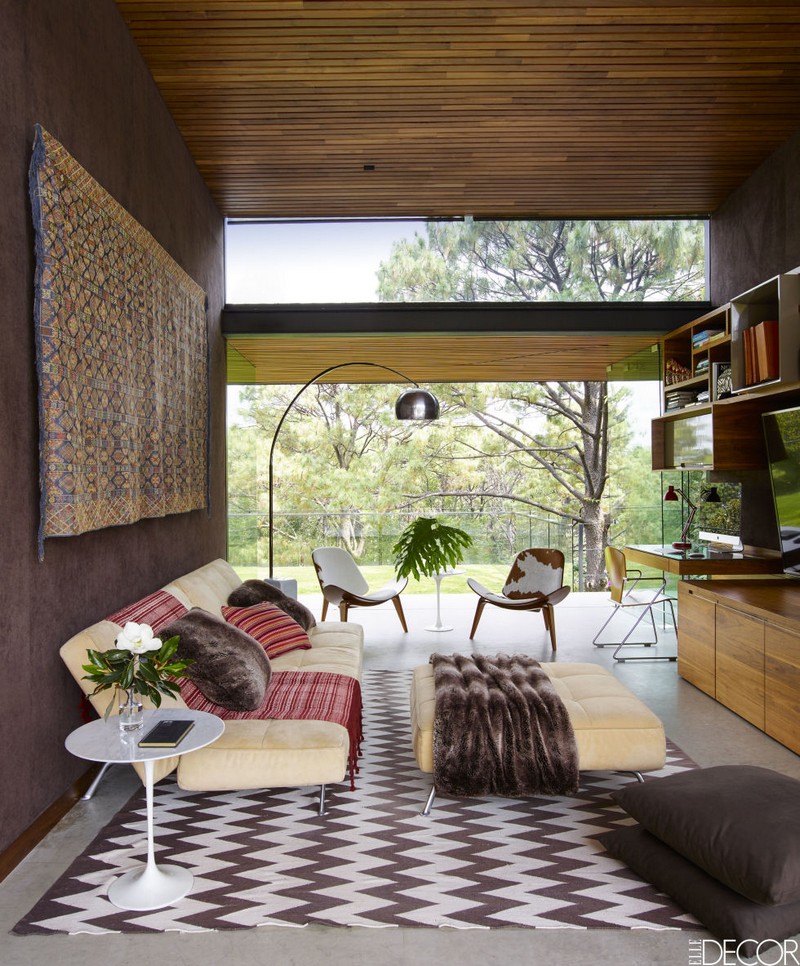 Top 10 Living Room Rugs To Update Your Interior Design Project