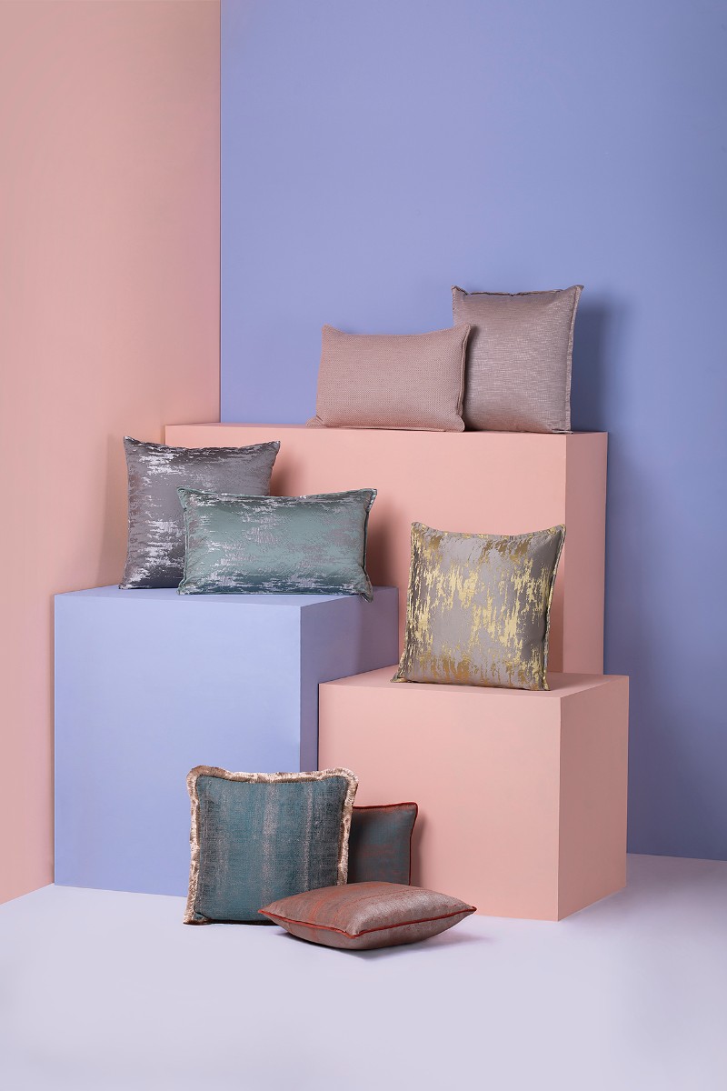 Top 10 Show-stopper Pillows For Your Home Decor