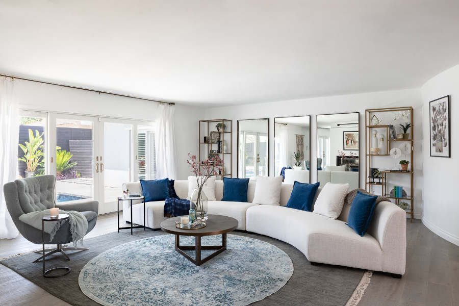 Living Room Decor Ideas With Studio, Living Room Themes 2021