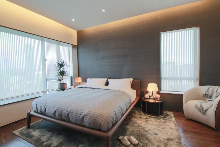 Macdonnell Road - natural minimalist flat bedroom