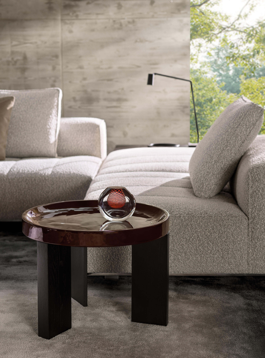 Luxury Tables: 50 Opulent Side Table Gems