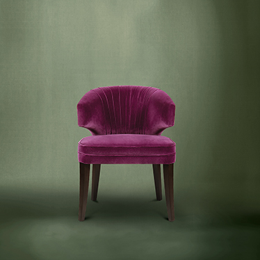 Ibis are beautiﬂ birds, known for their long slim legs. The IBIS dining chair was inspired by this natural elegance, with all the reﬁnement of velvet in a unique upholstery piece.
